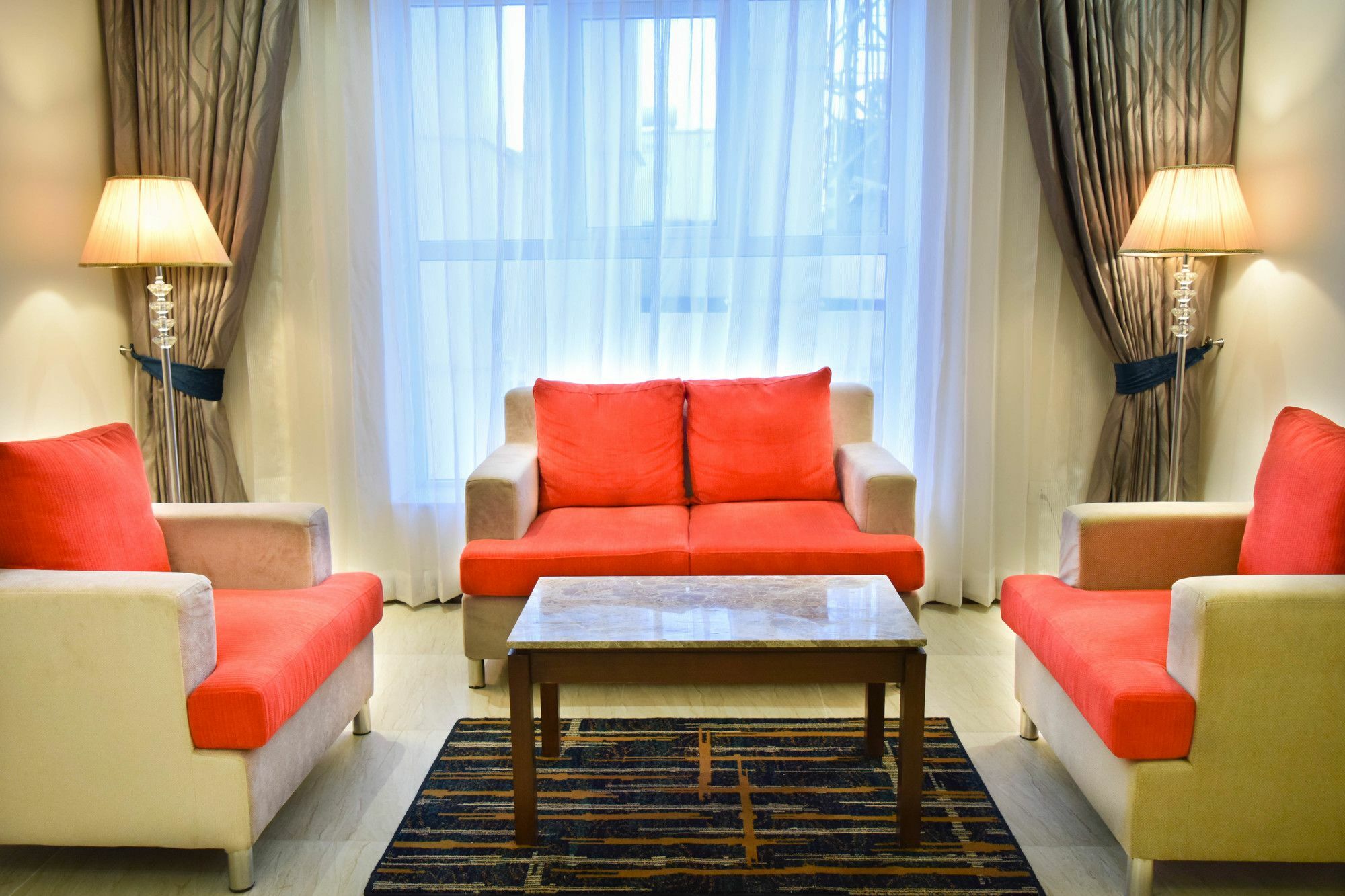 Rg Royal Hotel Bangalore Exteriör bild